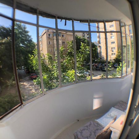 Le Garcon De Cristina-Simple,Quiet,Spacious Studio Boekarest Buitenkant foto