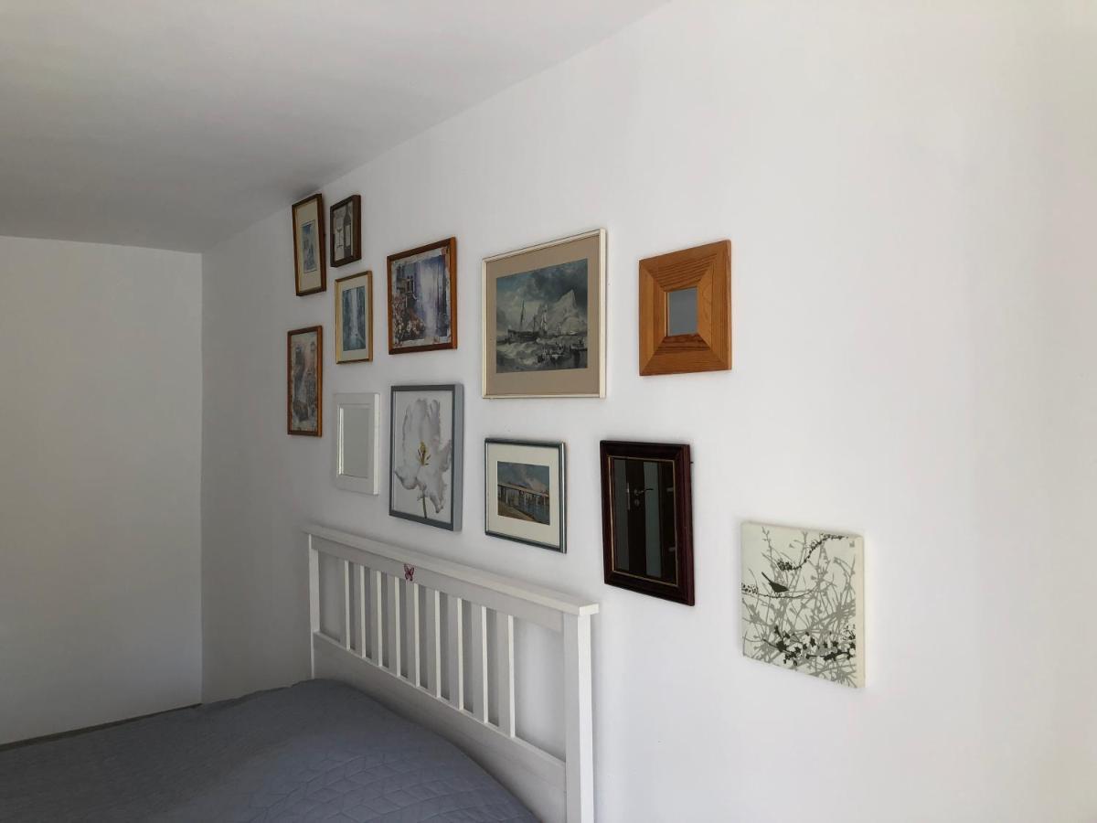 Le Garcon De Cristina-Simple,Quiet,Spacious Studio Boekarest Buitenkant foto