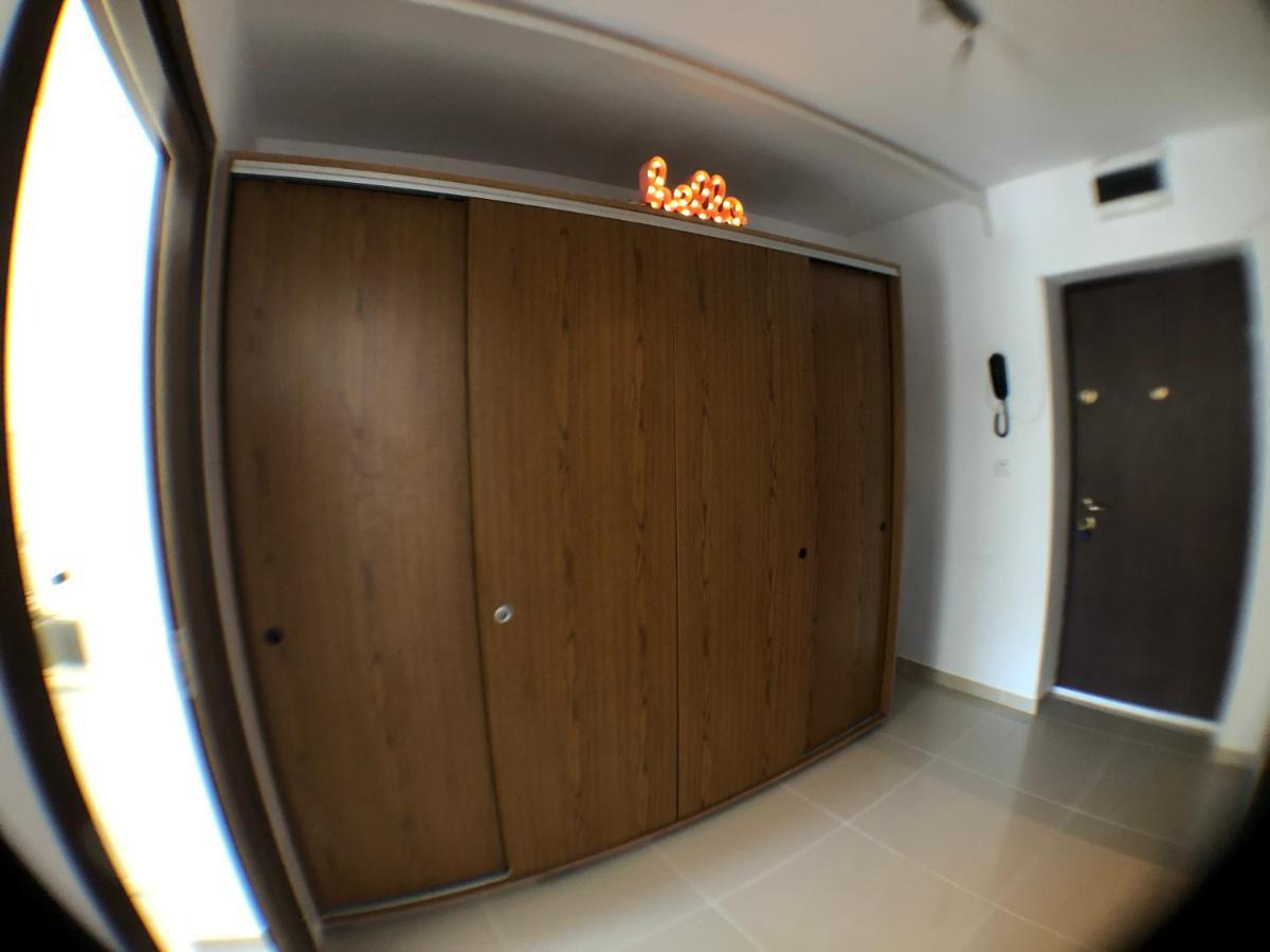 Le Garcon De Cristina-Simple,Quiet,Spacious Studio Boekarest Buitenkant foto
